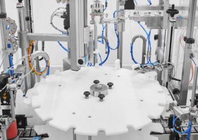 BREITNER Rund­verschließmaschine TYP VS getaktet